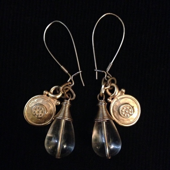 Vintage gold clear drop runway worthy earrings
