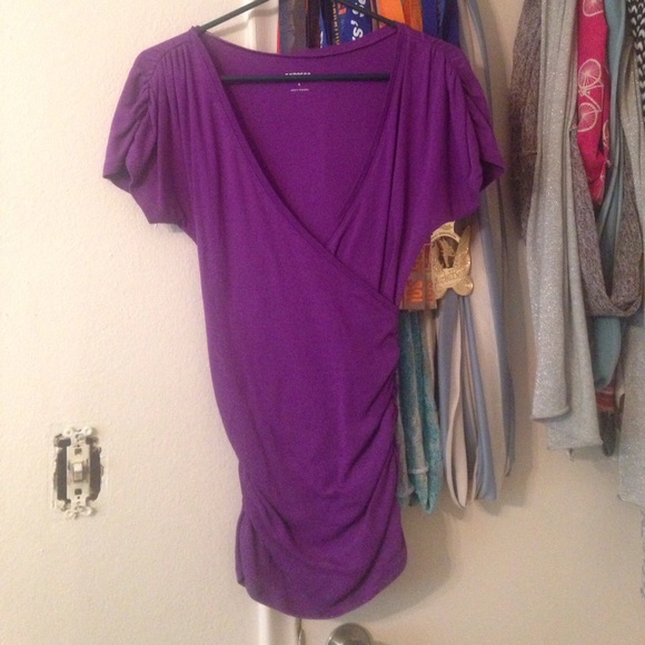 Lot of 2 Express Tops- size small - Picture 2 of 3