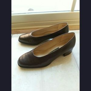 Dark brown 7.5 wide Easy Spirit shoes