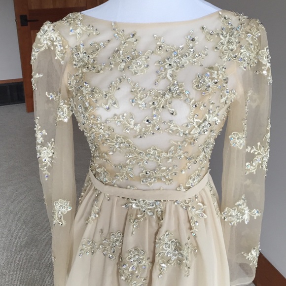 Wedding-prom gown - Picture 3 of 4