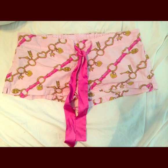 VICTORIA'S SECRET SLEEP SHORTS!!