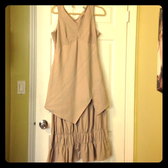 Dresses & Skirts - French Tan Parachute Ruched Lagenlook Dress
