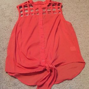 Caged shoulder top ❗️ALL $4 ITEMS ARE BOGO ❗️