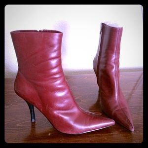 Nine West Bhavino Ruby Leather boots