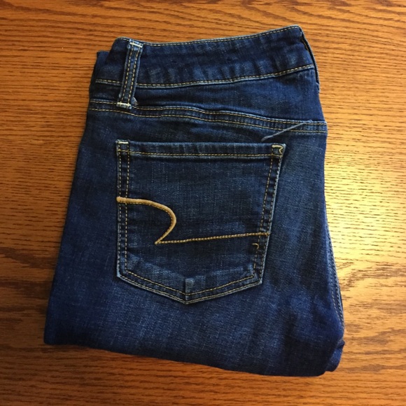 AMERICAN EAGLE super stretch size 6 jegging