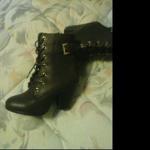 Rogue Brown Heeled boots