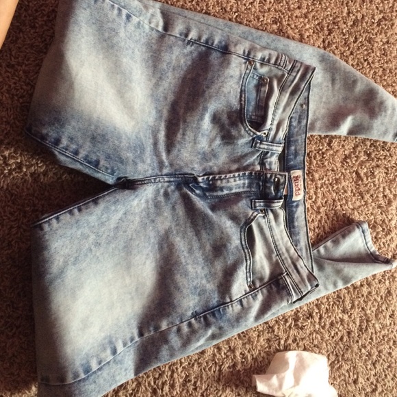 Jeans - Picture 2 of 3