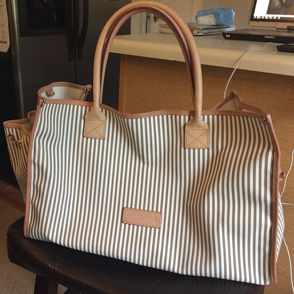 Dooney & Bourke Handbags - Dooney & Bourke bag