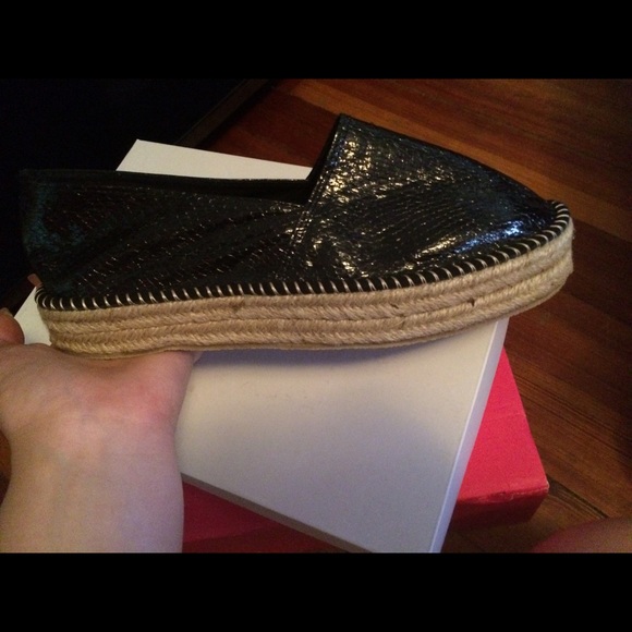 Black espadrilles flats