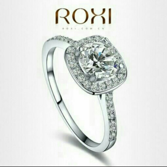 Roxy ring