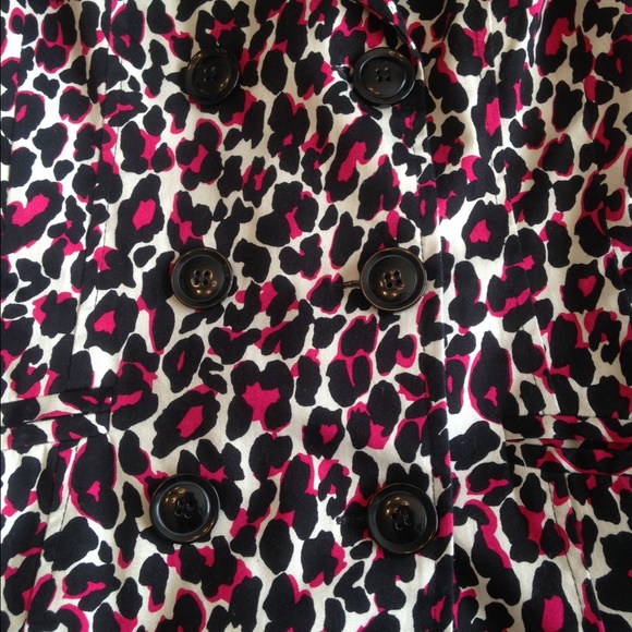 *Sold in bundle* Pink and Black Leopard Jacket - Picture 2 of 2