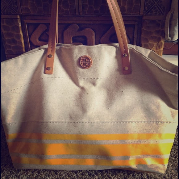 Tory burch purse