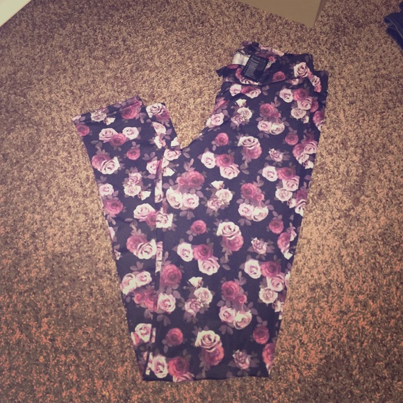 H&M Rose Print Leggings
