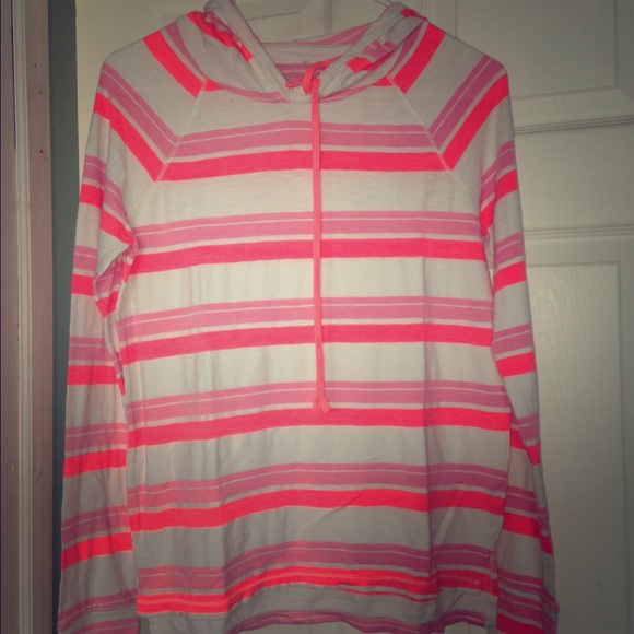 Thin long sleeved hoody