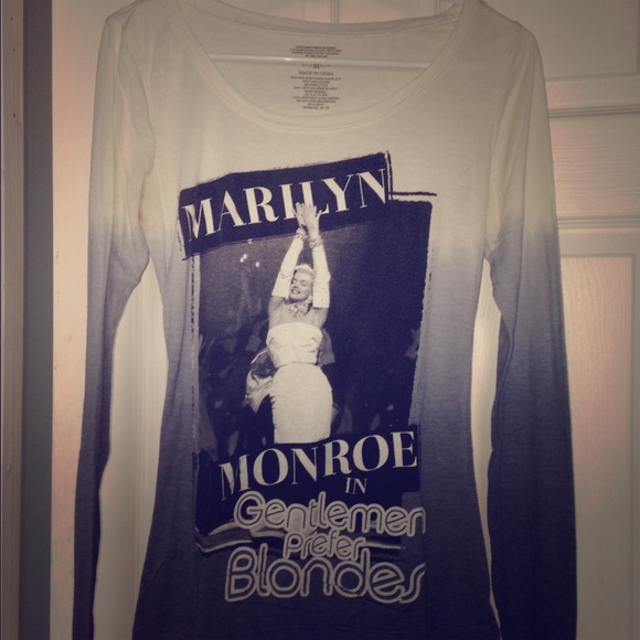 Beautiful long sleeved shirt