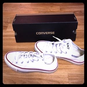White converse. Used. Good condition.
