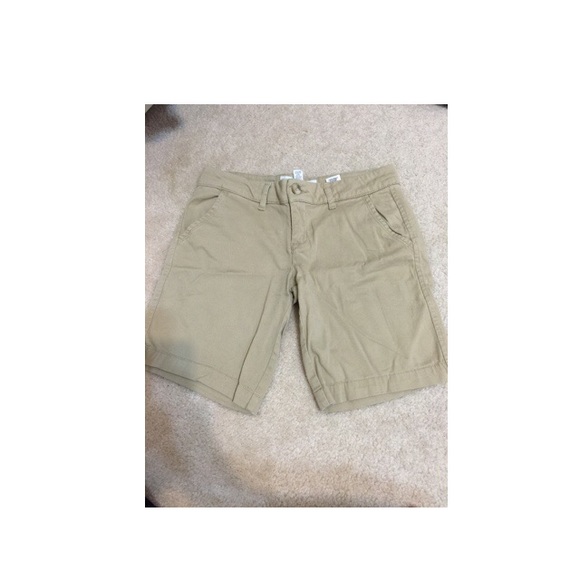 Aeropostale kid thigh khaki shorts