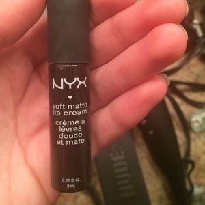 NYX TRANSYLVANIA. NEW