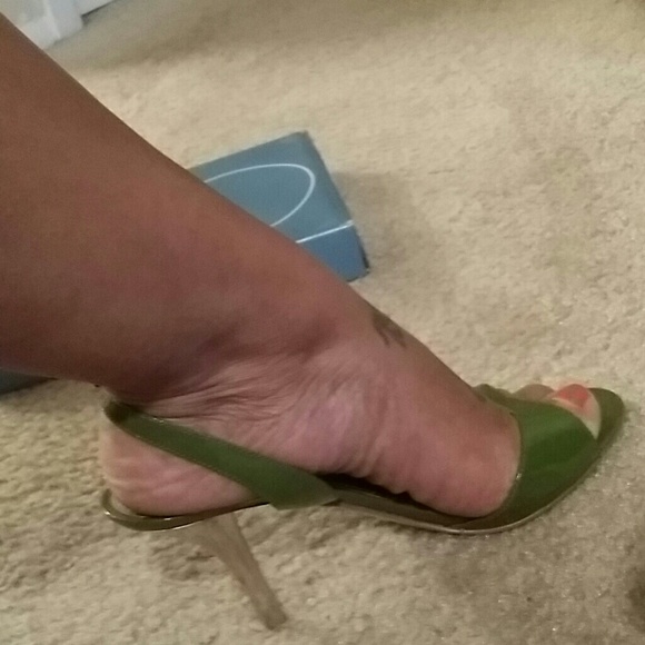 Beautiful upper leather olive shoes