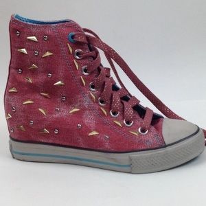 🆕LISTING Pink Distressed Hi Tops ❗️SALE❗️