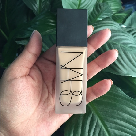 NARS all day luminous weightless foundation