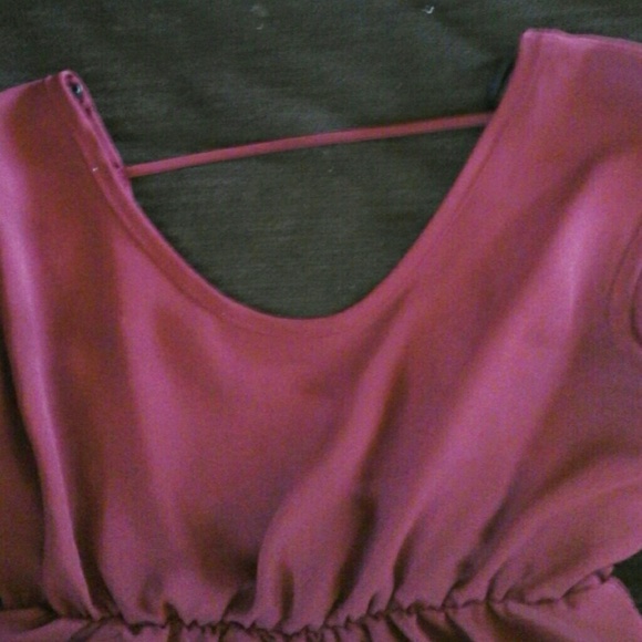 Silky burgendy top - Picture 2 of 4