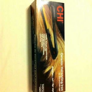 Brand New Chi hair straightener flat iron