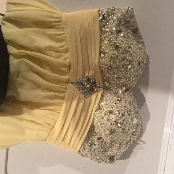 Dresses & Skirts - Prom dress