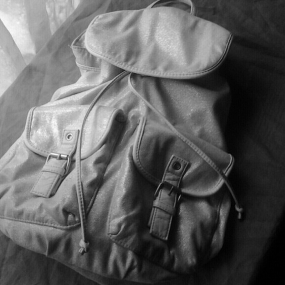 Backpack - Picture 1 of 3