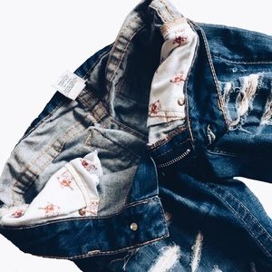 Destroyed True Religion Brand Jeans size 27