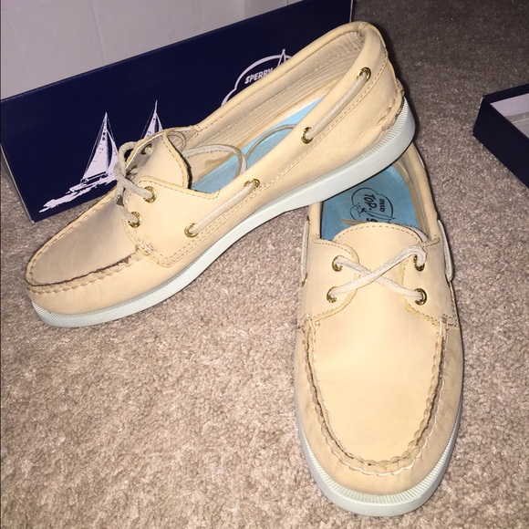 Sperry Topsiders