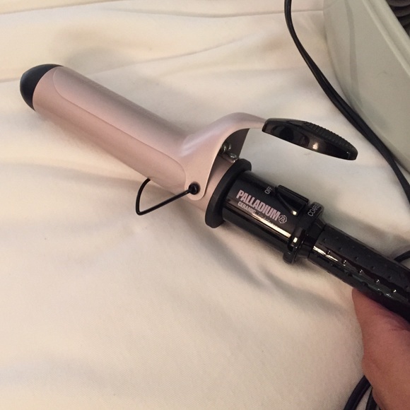Hot roller set and Ceramic curling iron combo ๐ - Picture 4 of 4