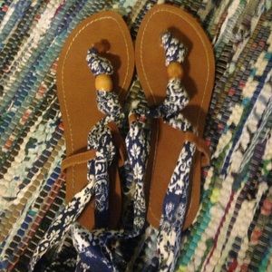 Adorable tie up sandals