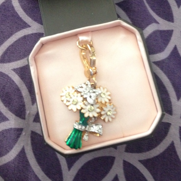 Juicy couture flowet bouquet charm