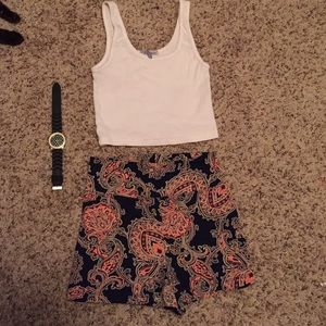 Cotton paisley high waisted shorts 🌺