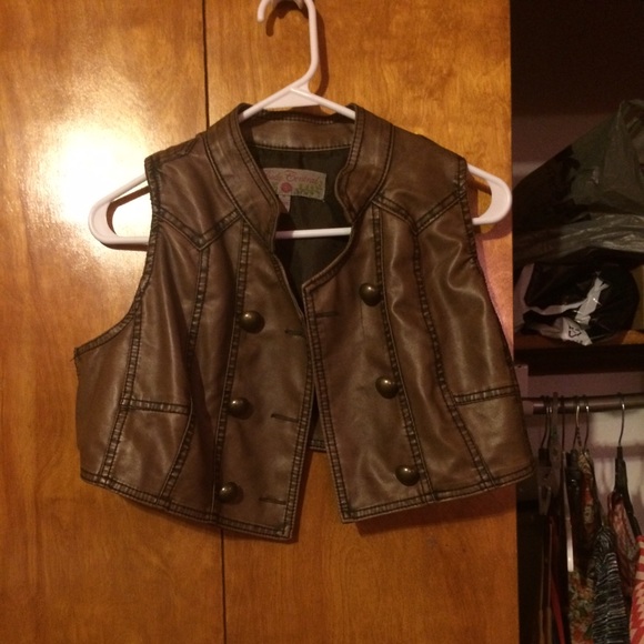 Short faux leather vest