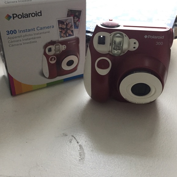 POLAROID™ 300 Instant Camera - Picture 2 of 3