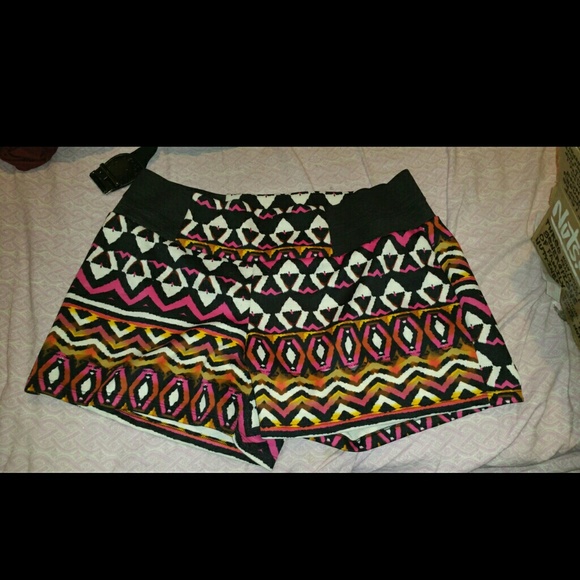 NWOT Tribal short