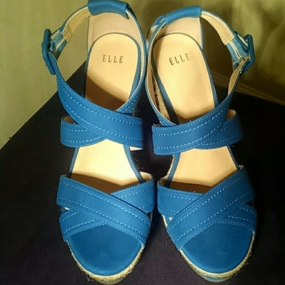 PRICE DROP Elle Platform Wedges NWOT - Picture 2 of 4