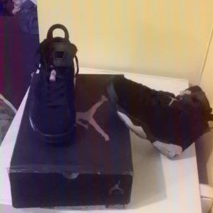 Jordans 6s