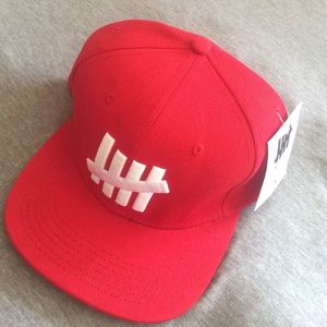 UNDFTD IIIII SNAPBACK