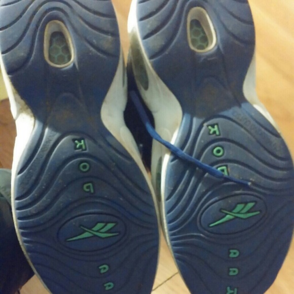 Red Box Question, - Picture 3 of 4