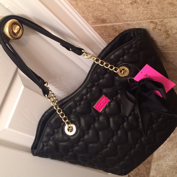 Betsey Johnson Handbags - 🎀NWT Betsey Johnson bag🎀