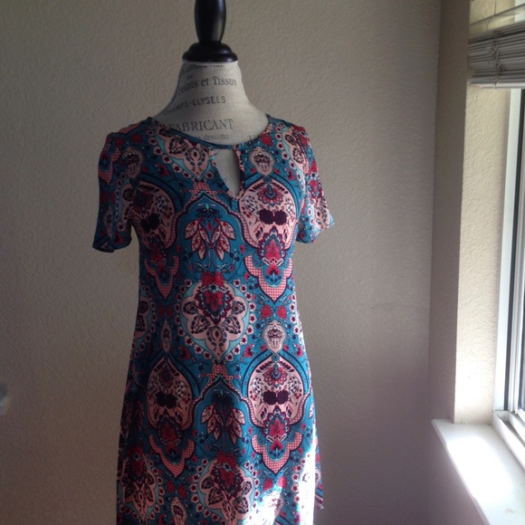 NWOT "Barcelona" mini shift dress - Picture 3 of 3