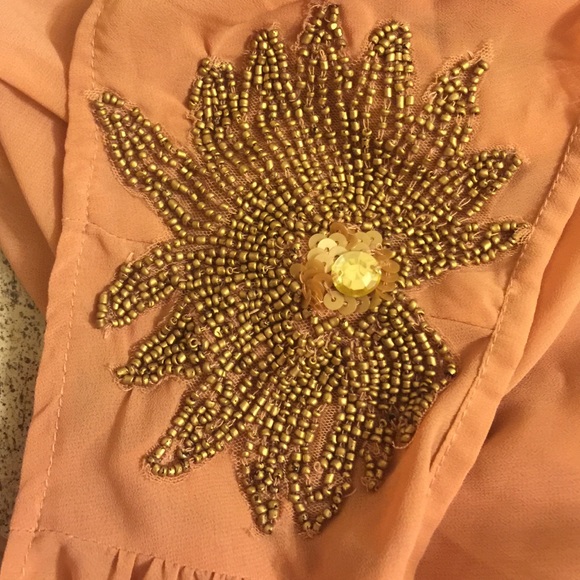 Shoulder beaded gold top - Picture 2 of 2