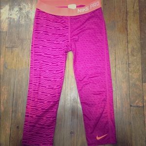 SALE: Nike Pro workout leggings, size XS, NWOT