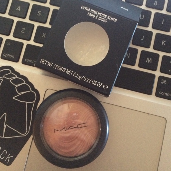 MAC Extra Dimension Blush
