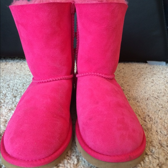 Pink bow uggs - Picture 3 of 4
