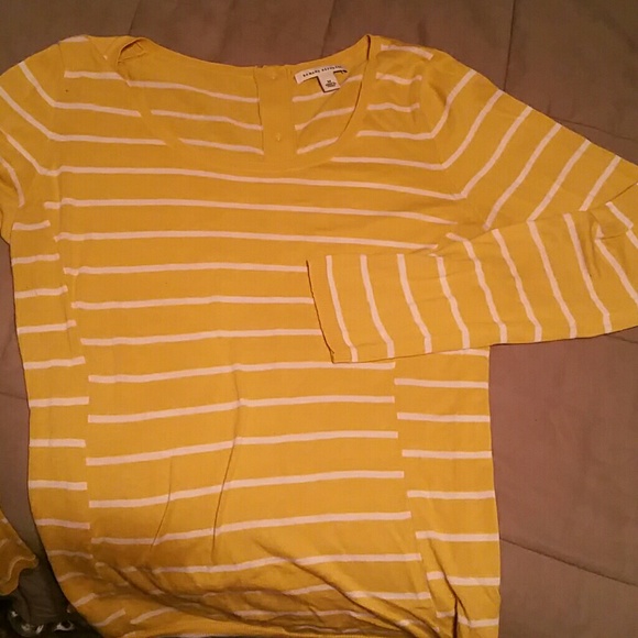 Banana Republic back button sweater