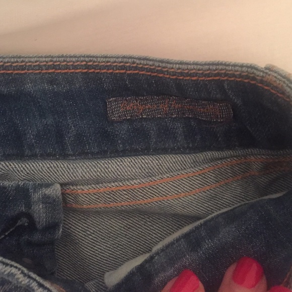 Shorts - Picture 2 of 4